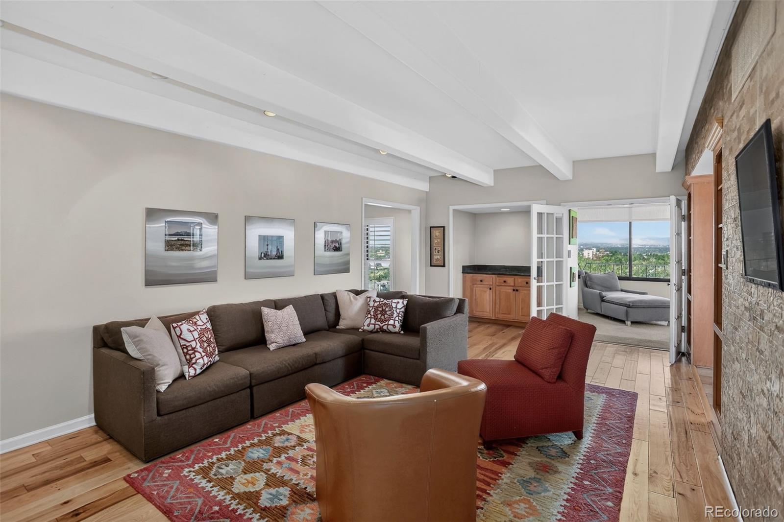 130 N Pearl Street Unit: 808