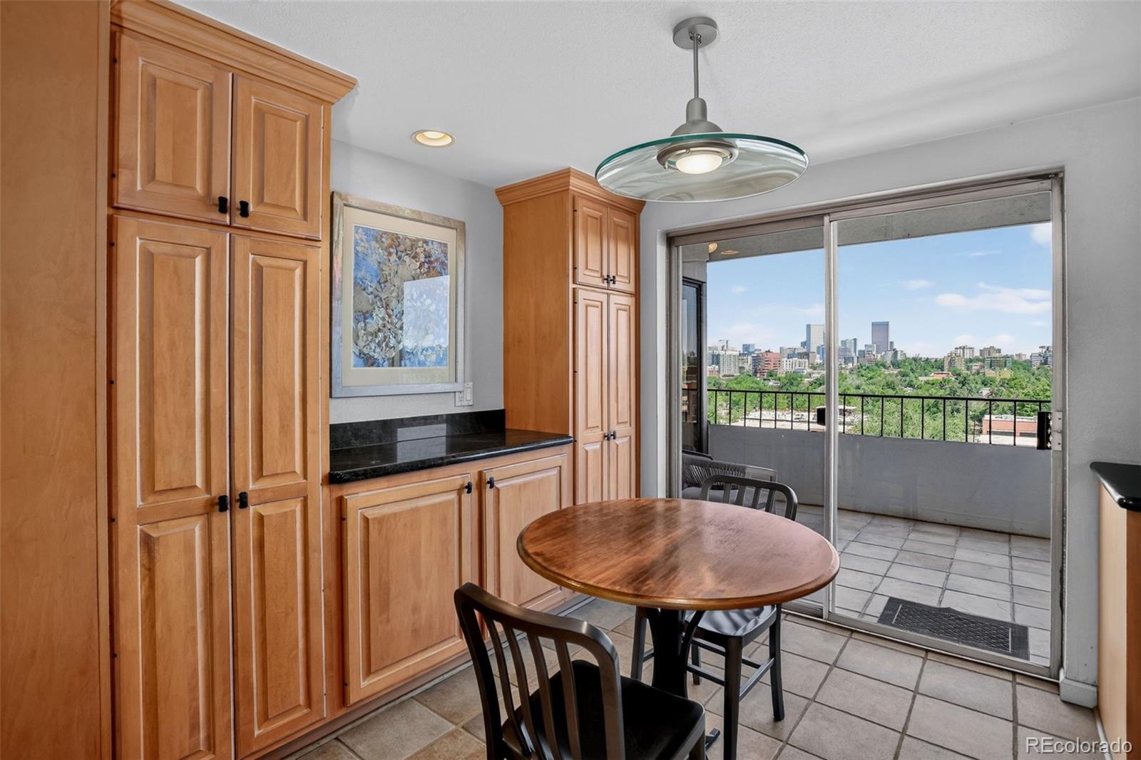 130 N Pearl Street Unit: 808