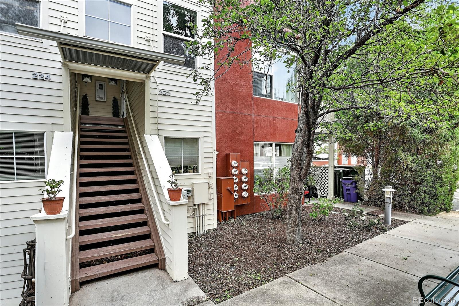 2828 Syracuse Street Unit: 222