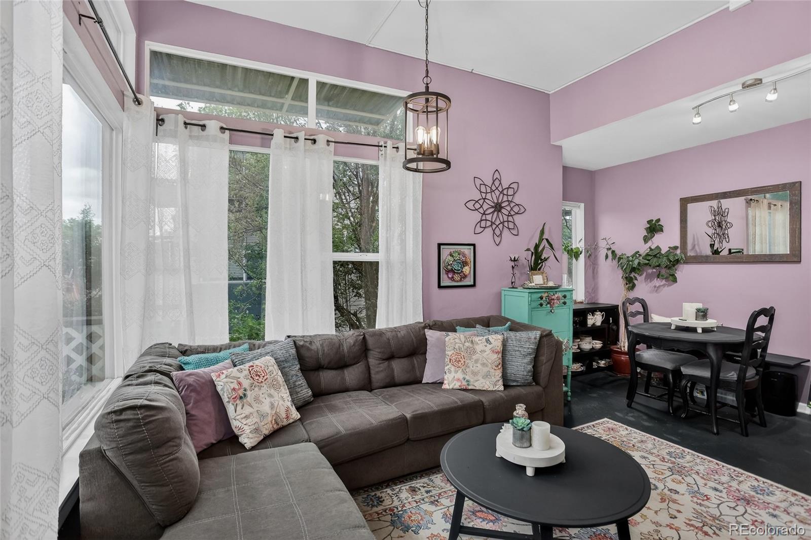 2828 Syracuse Street Unit: 222