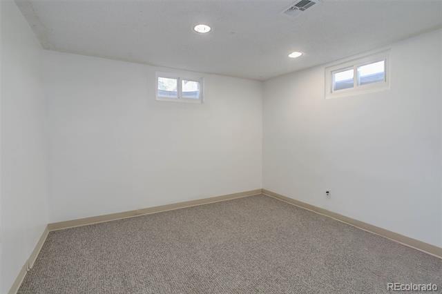 8221 Ralph Lane