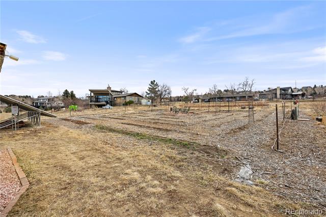 903 Paragon Drive