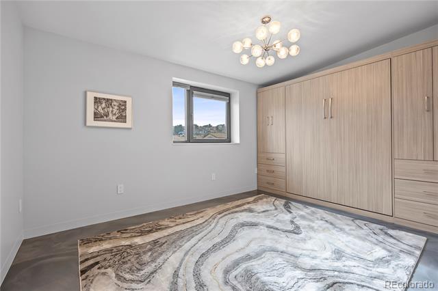 903 Paragon Drive