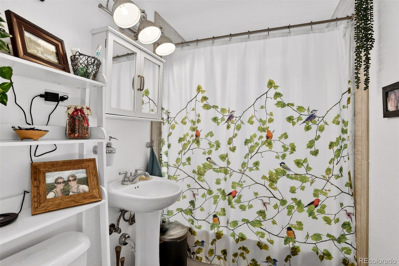 636 N Washington Street Unit: 101