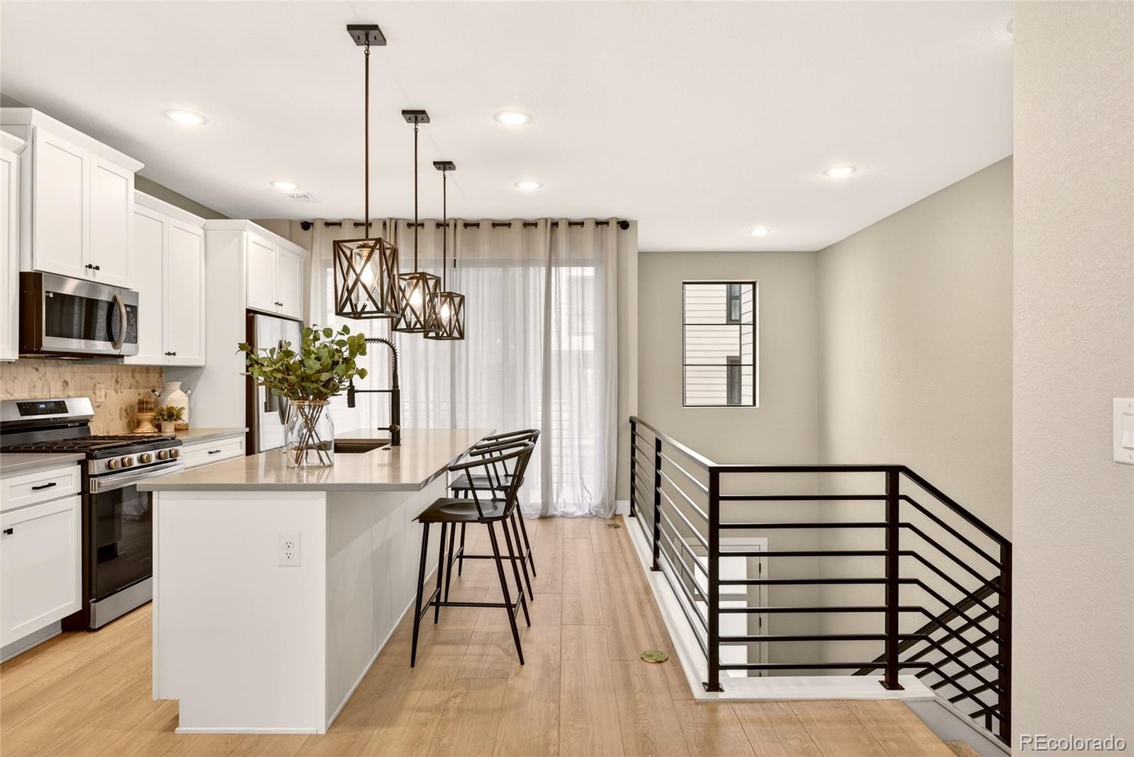 2064 S Holly Street Unit: 2-4