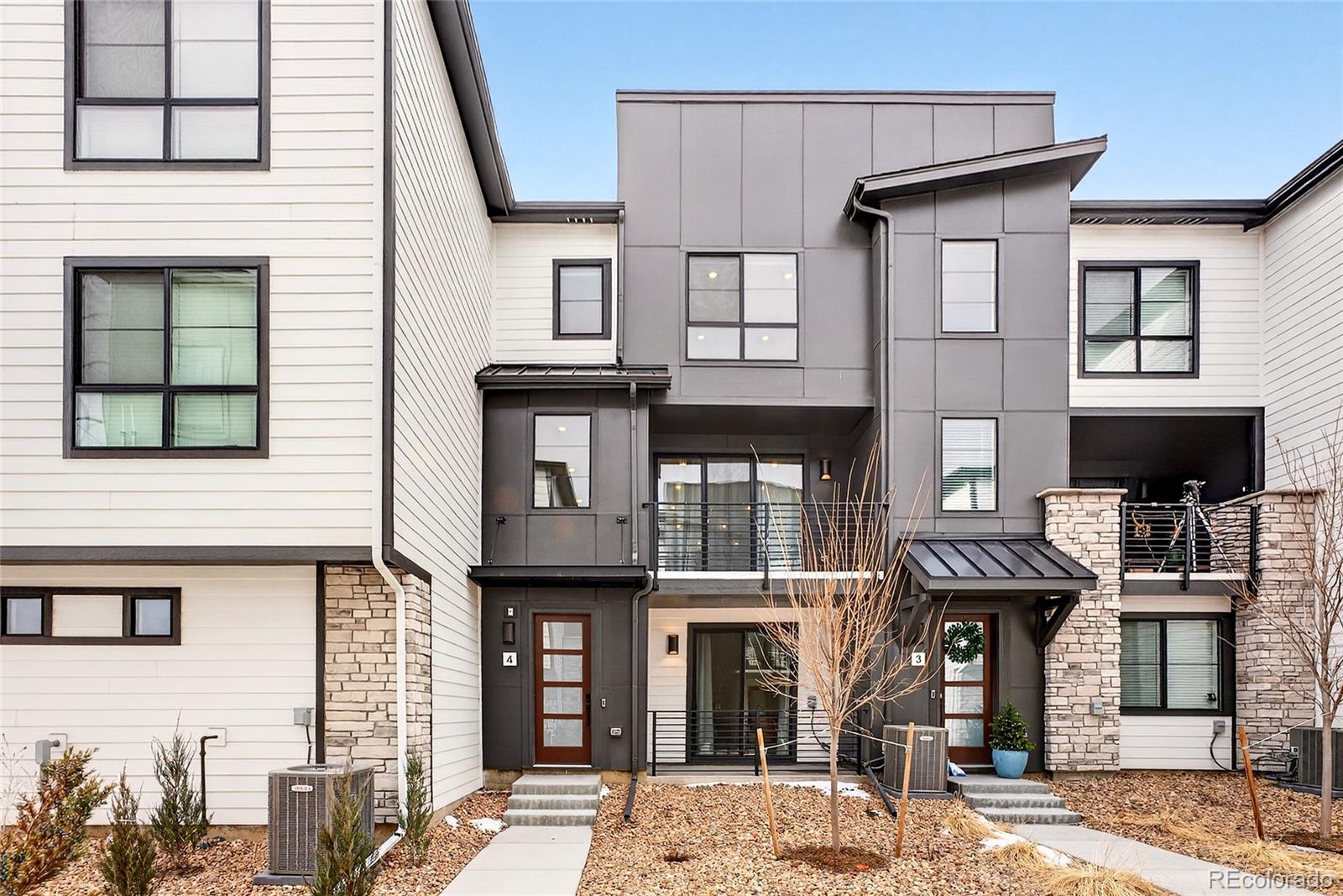 2064 S Holly Street Unit: 2-4