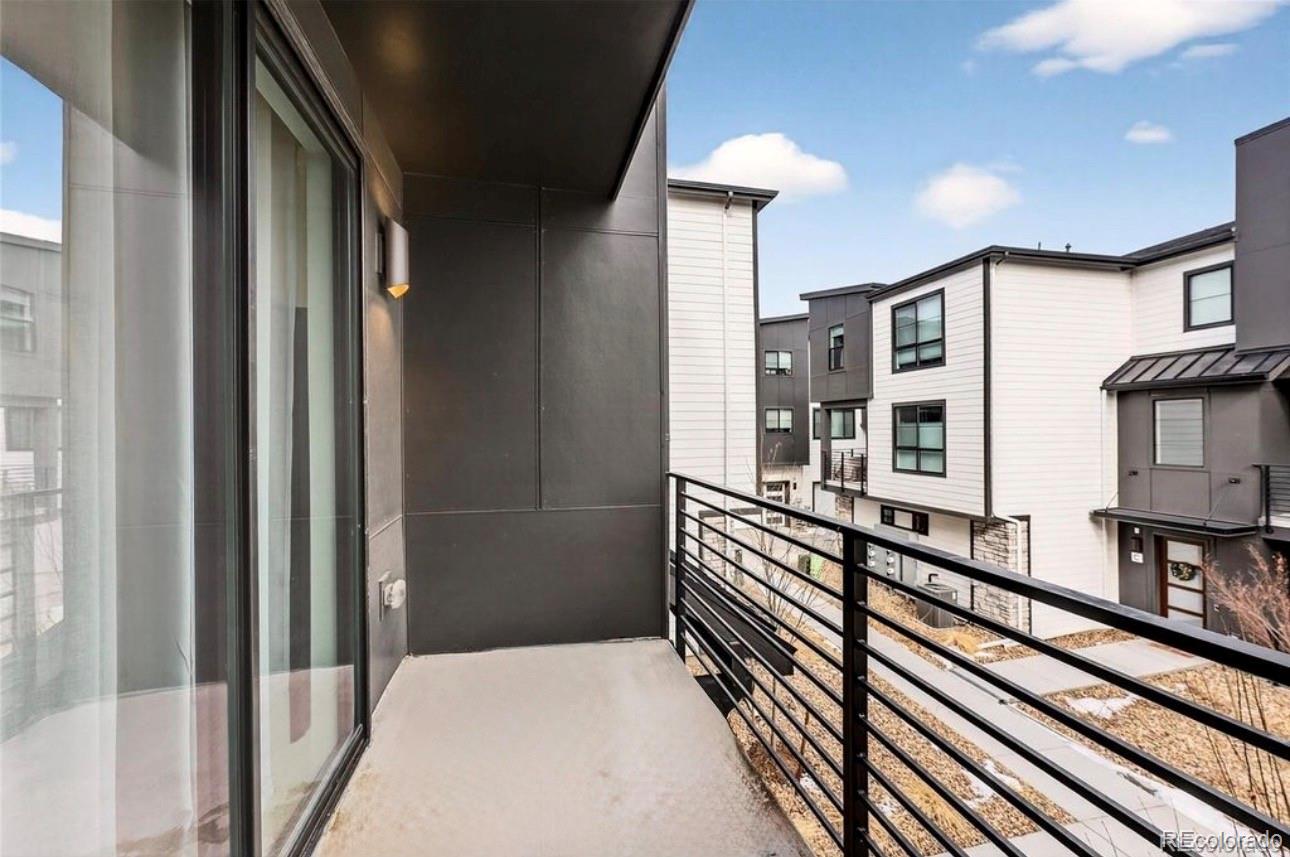 2064 S Holly Street Unit: 2-4