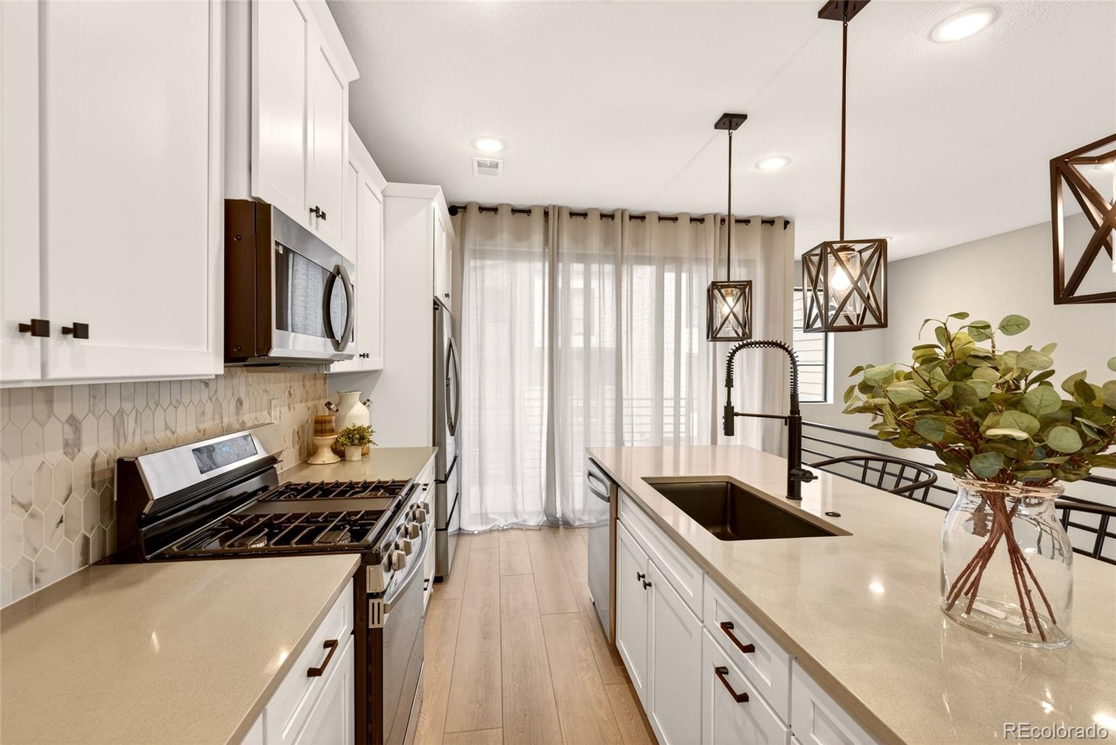 2064 S Holly Street Unit: 2-4