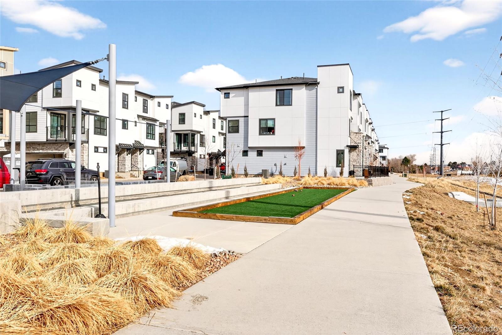 2064 S Holly Street Unit: 2-4