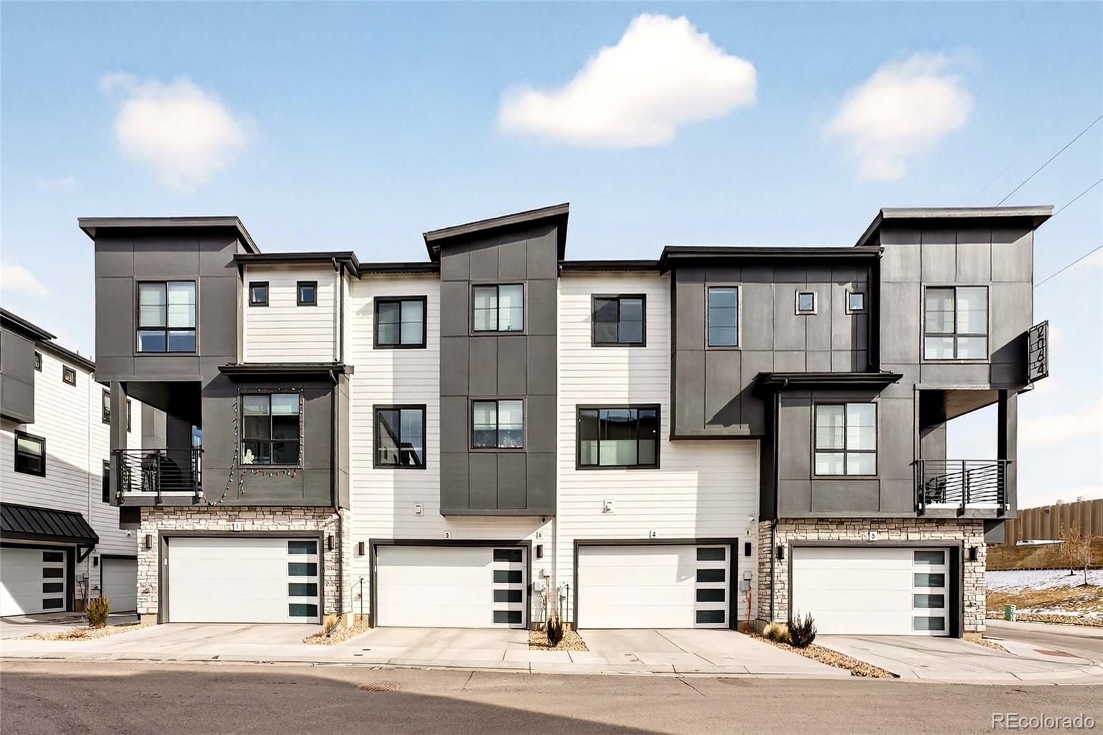 2064 S Holly Street Unit: 2-4