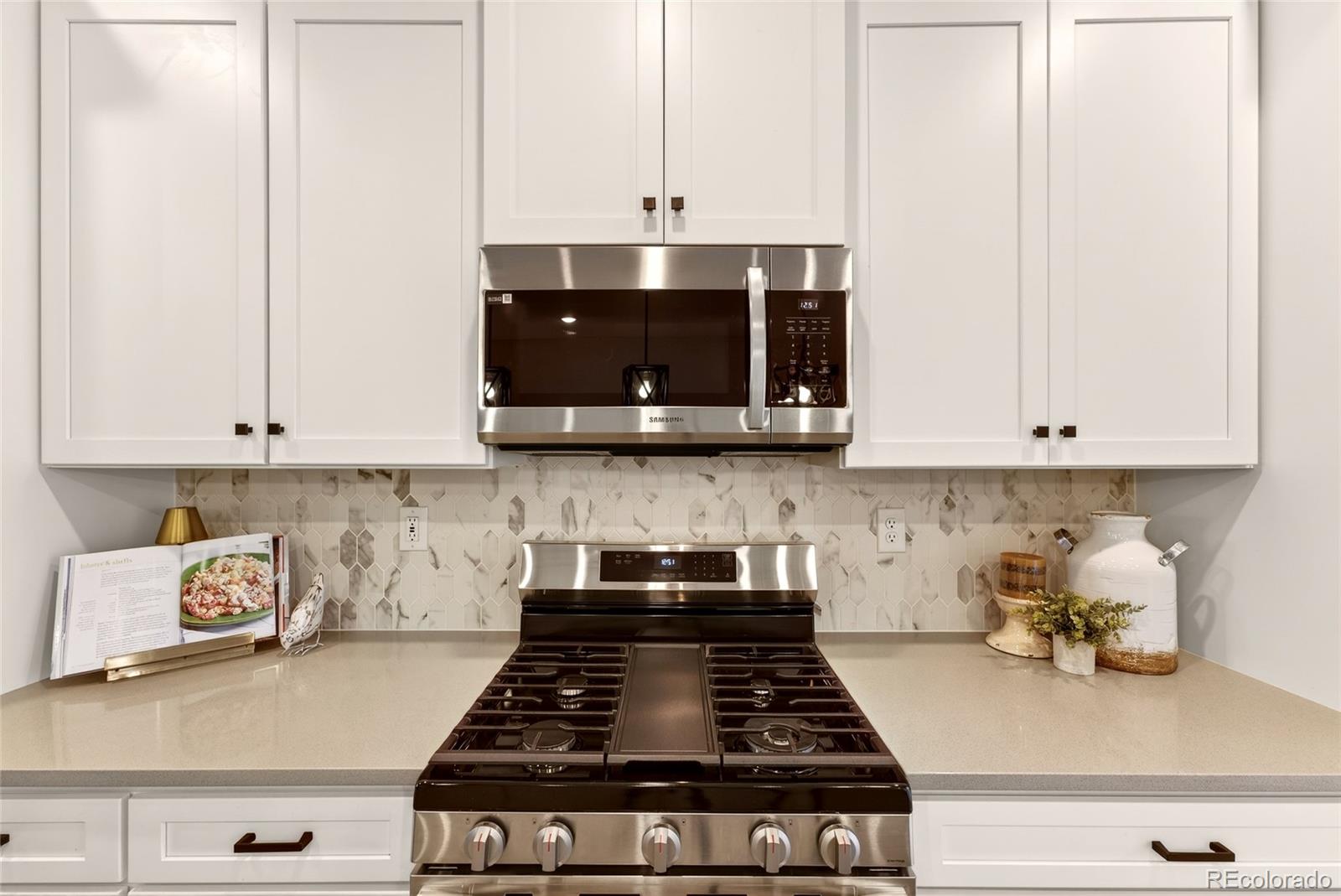 2064 S Holly Street Unit: 2-4