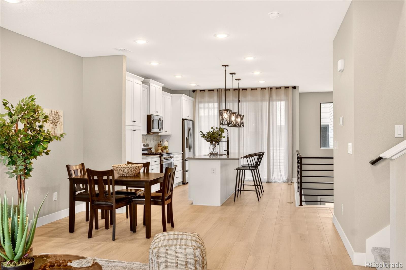 2064 S Holly Street Unit: 2-4