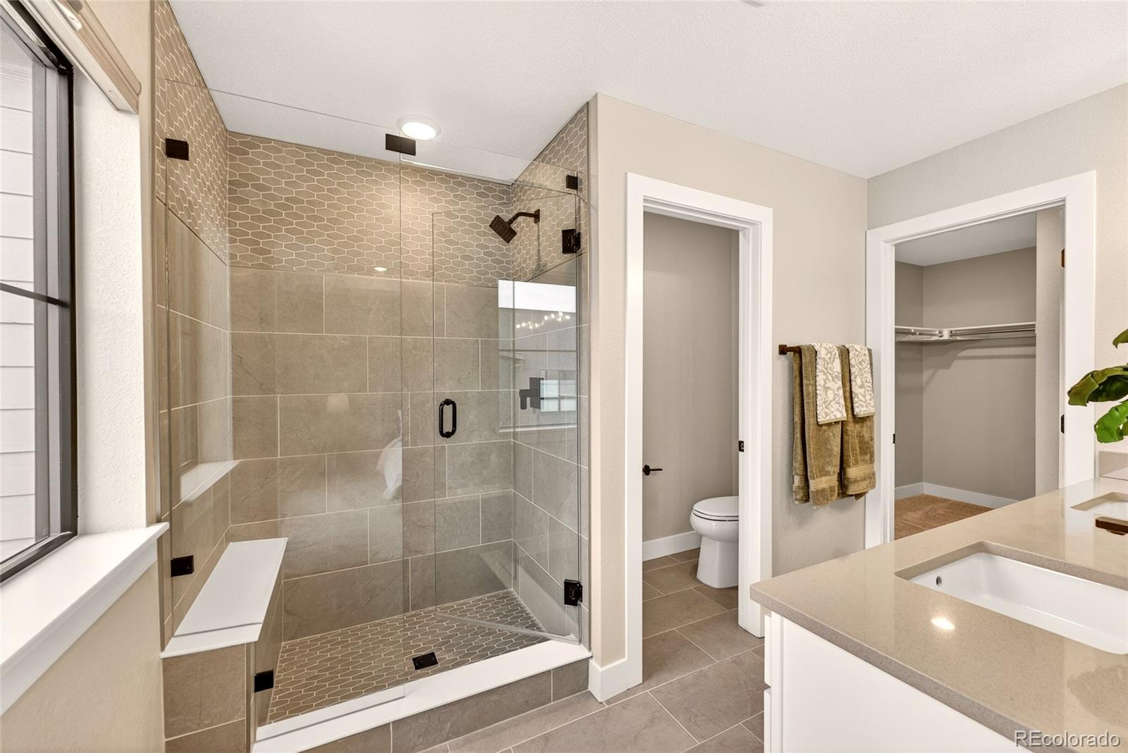 2064 S Holly Street Unit: 2-4