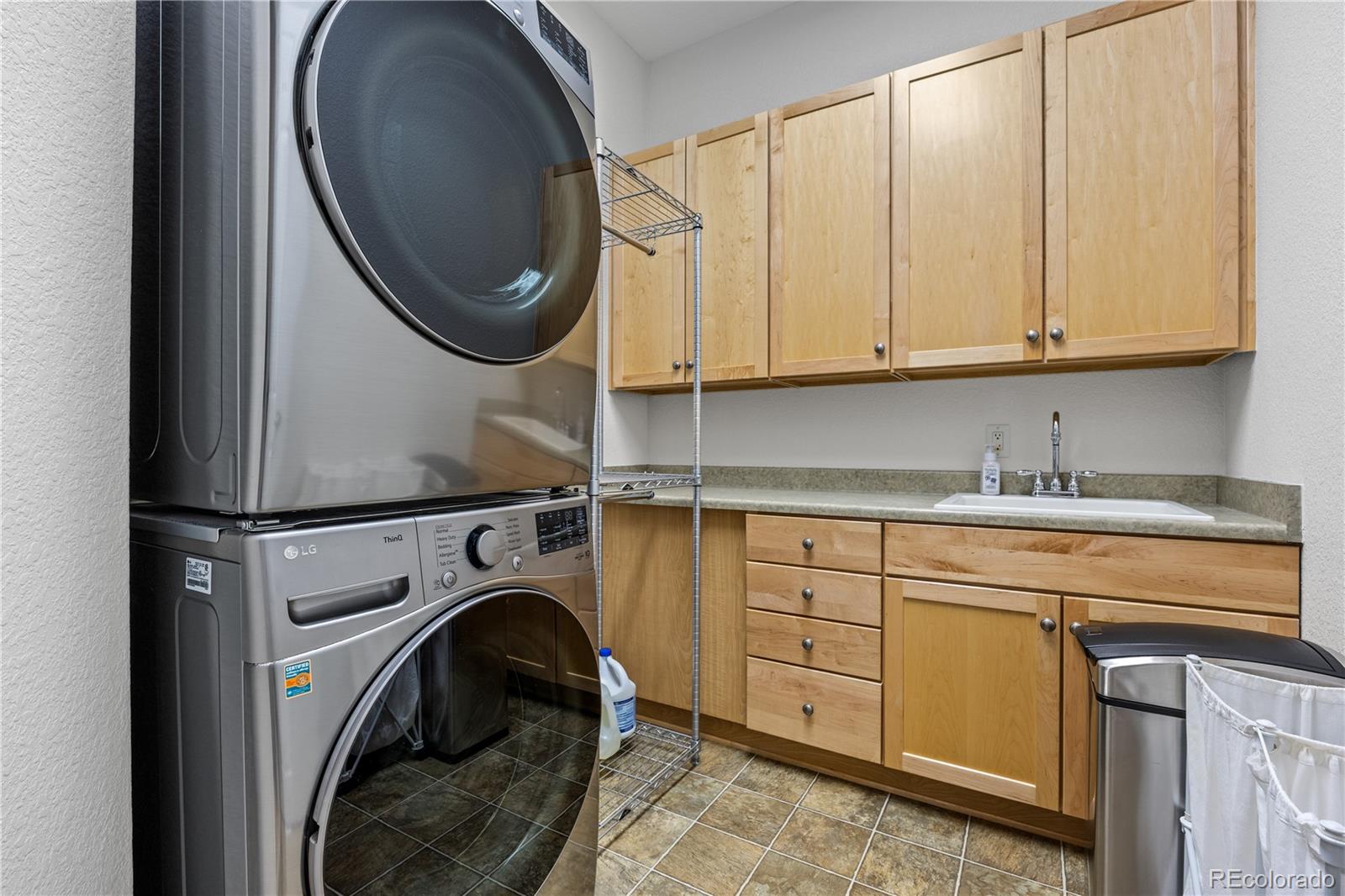 23965 E Kettle Place