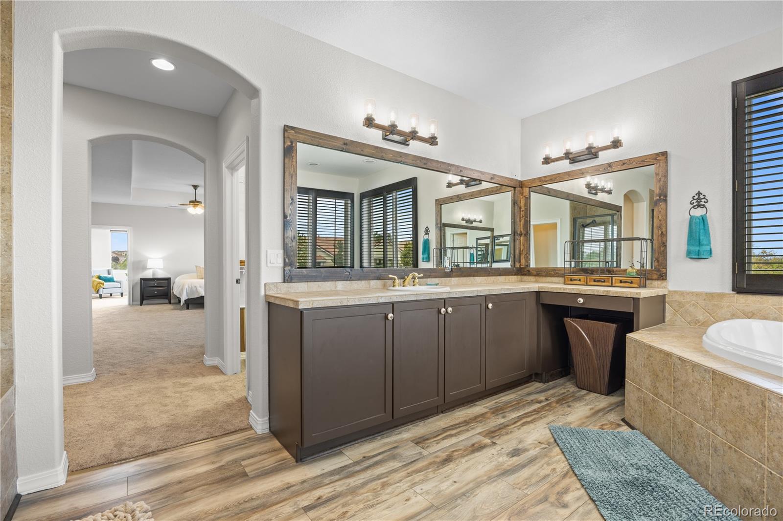 23965 E Kettle Place