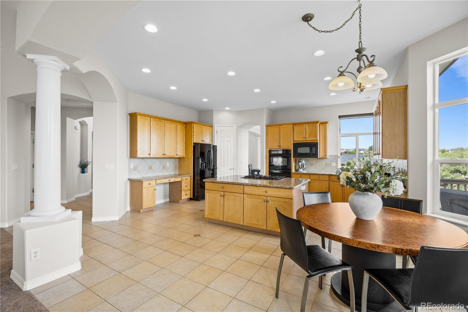 23965 E Kettle Place