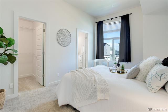 9180 E 52nd Drive
