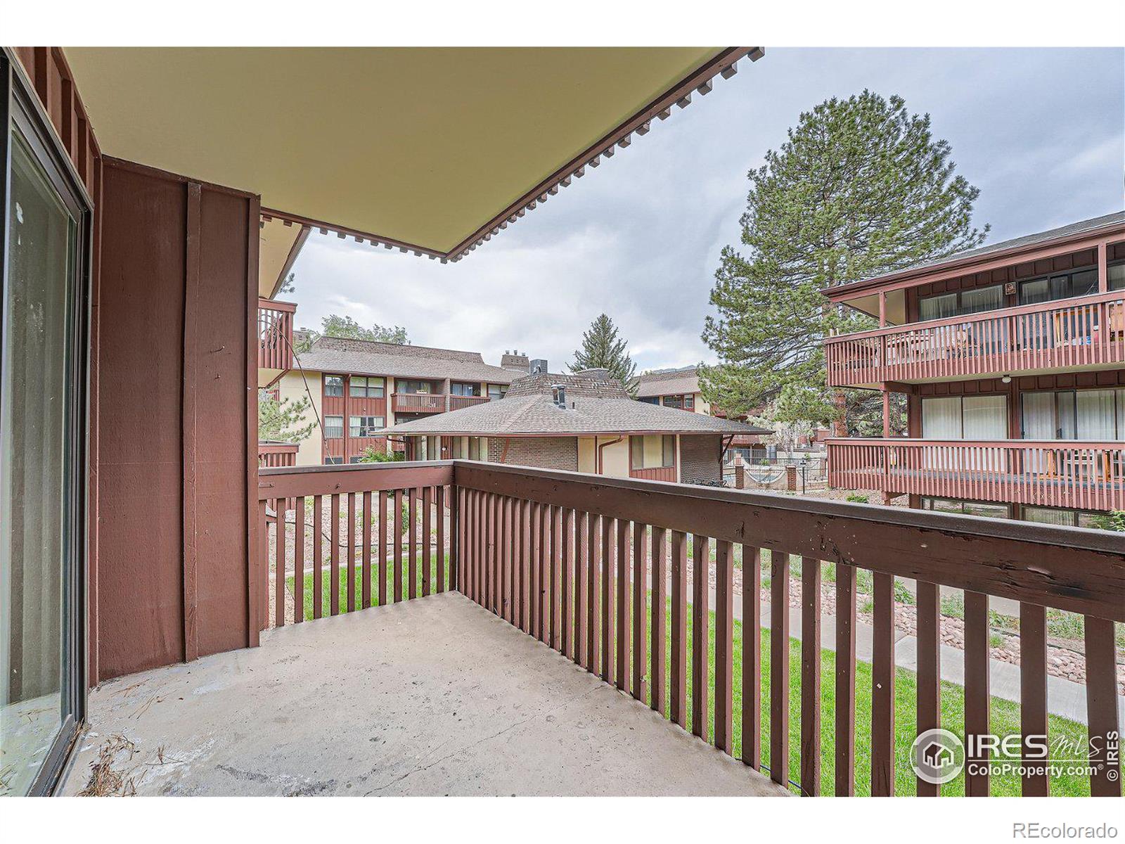 500 Manhattan Drive Unit: 6