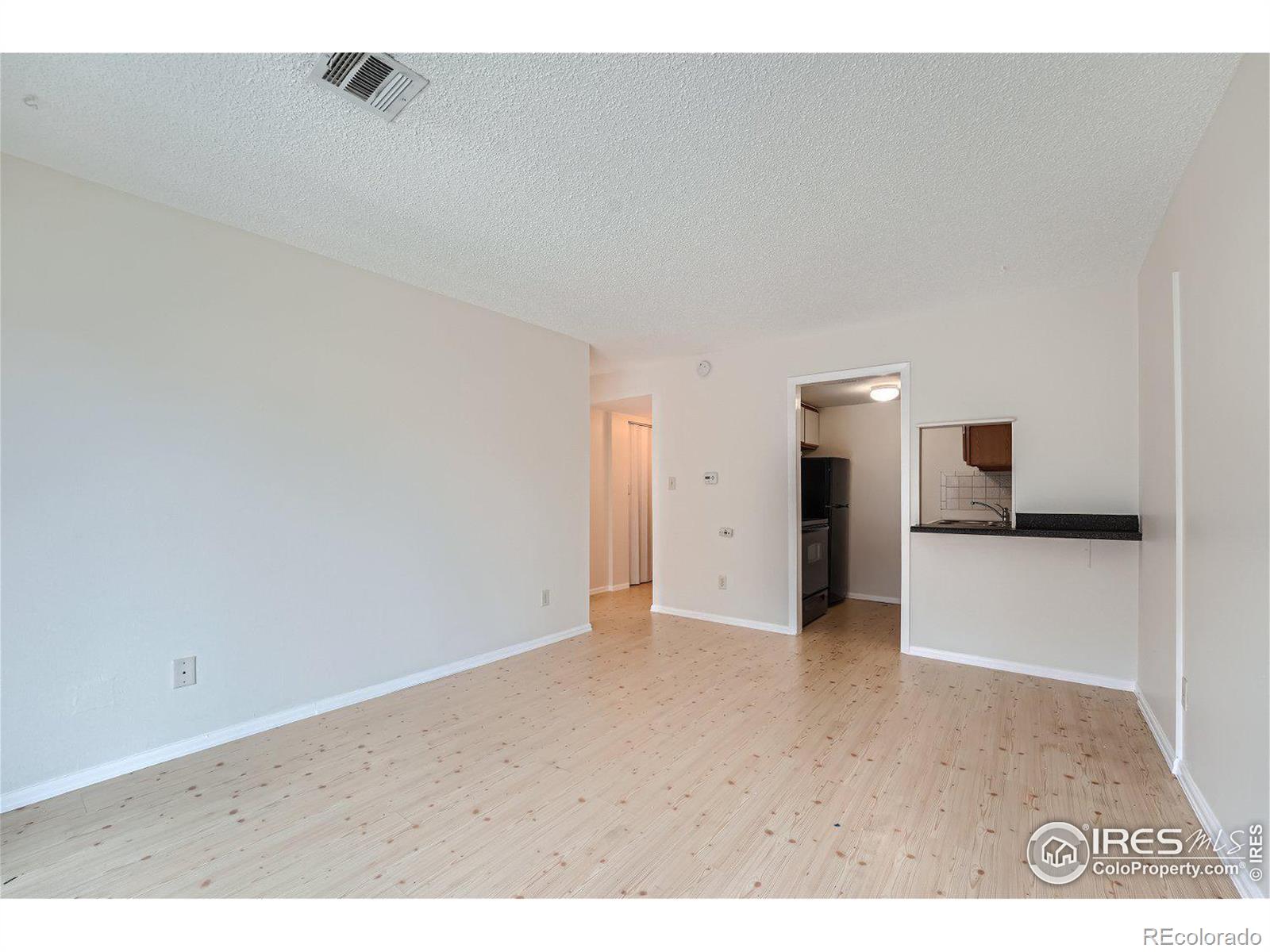 500 Manhattan Drive Unit: 6