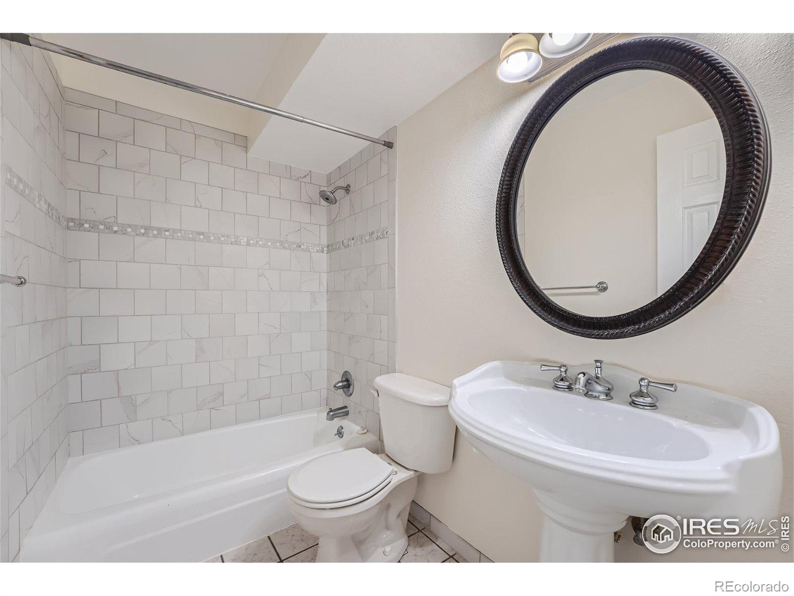 500 Manhattan Drive Unit: 6