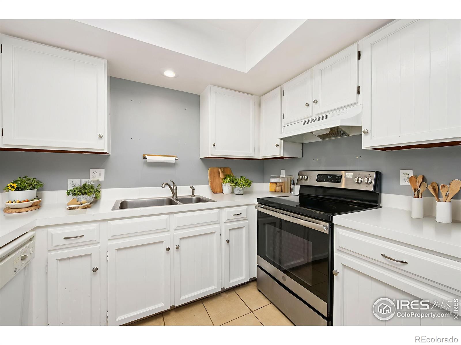 3025 Regatta Lane Unit: 2