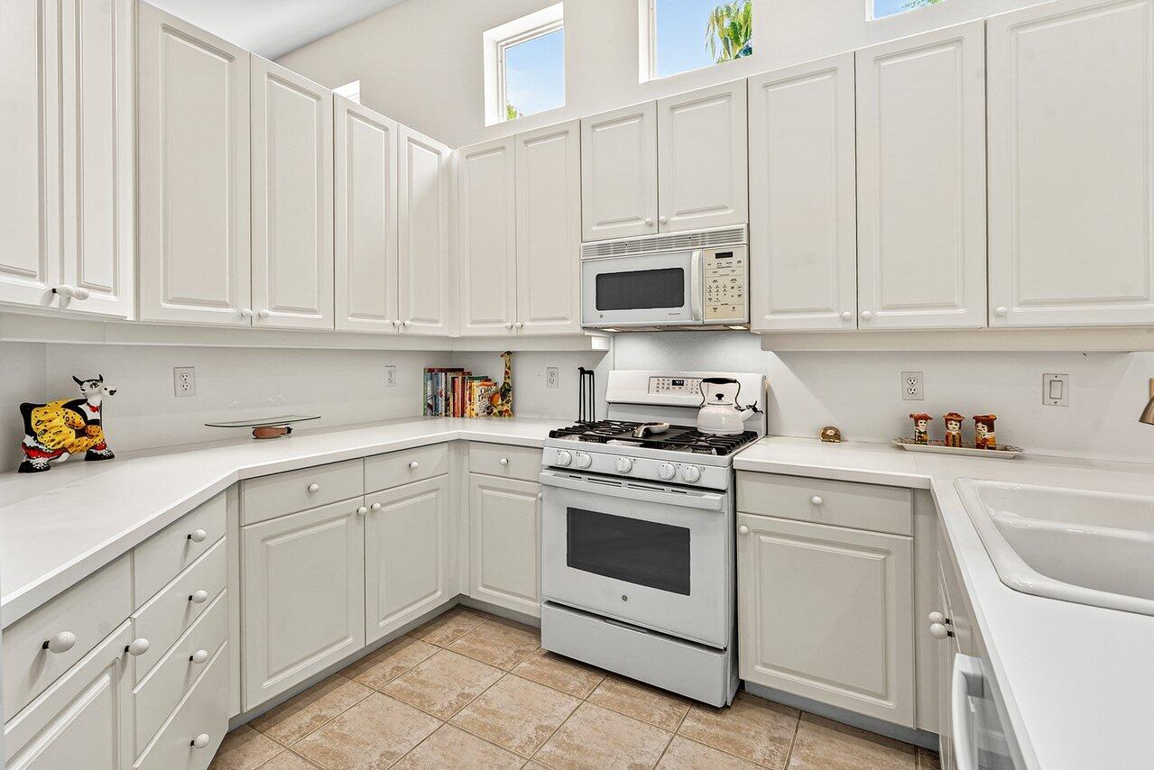 201 Sunset Bay Court