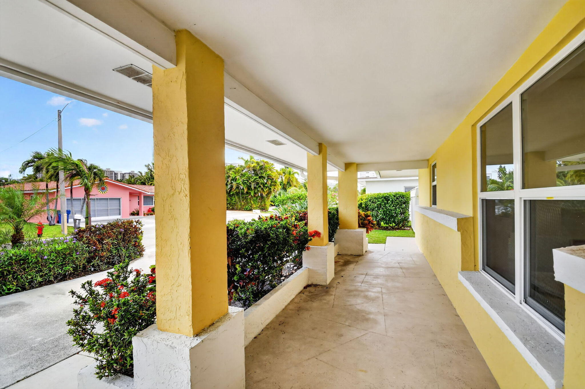 1221 Singer Drive