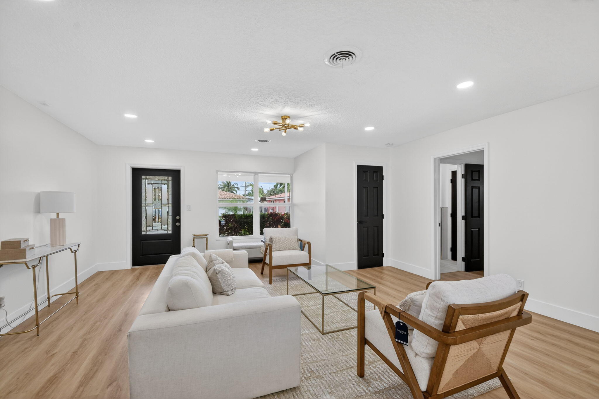 1221 Singer Drive