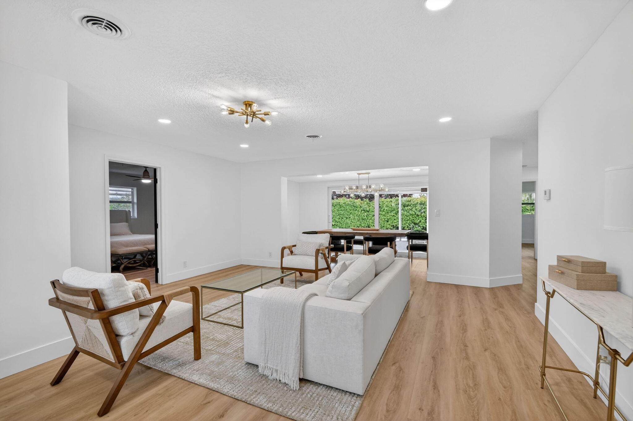 1221 Singer Drive