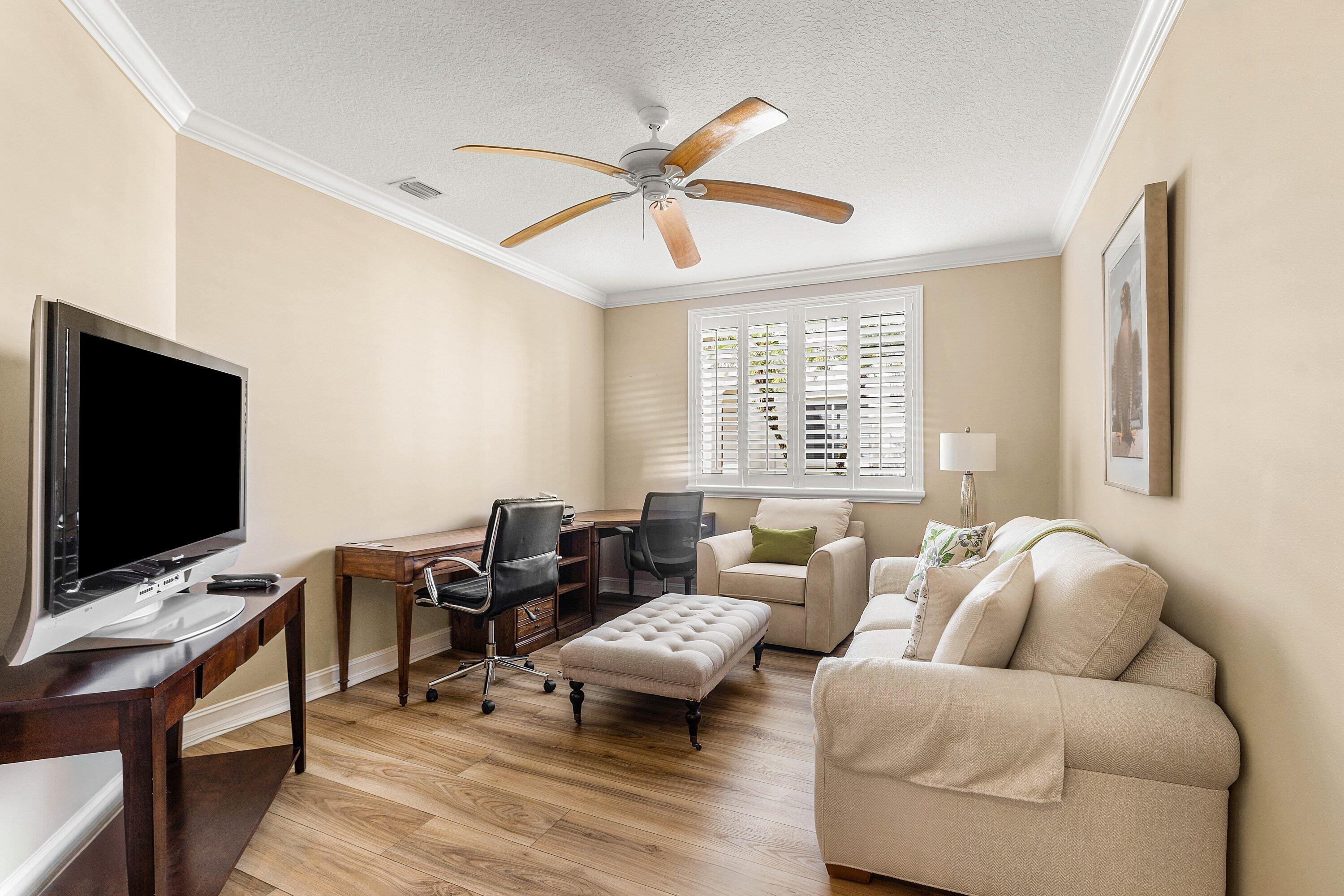 101 Palm Bay