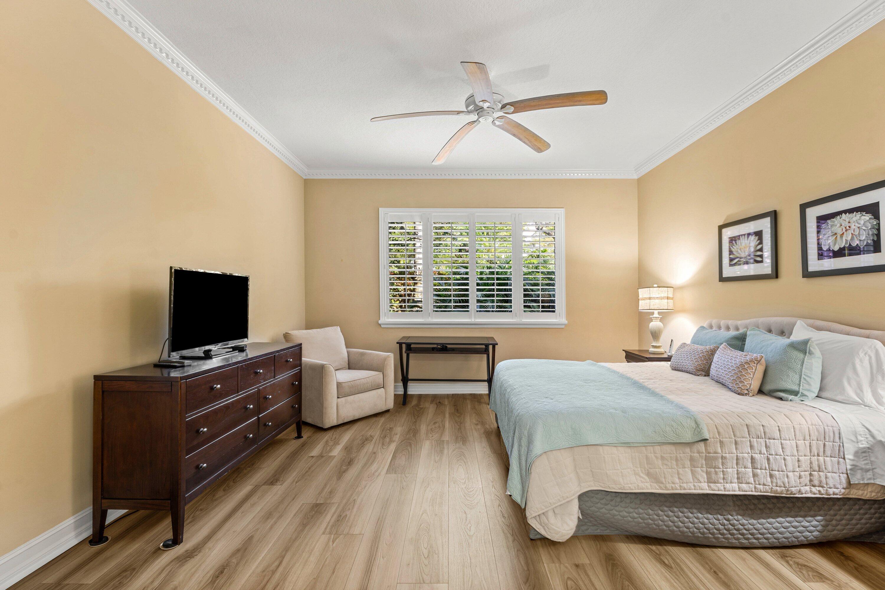 101 Palm Bay