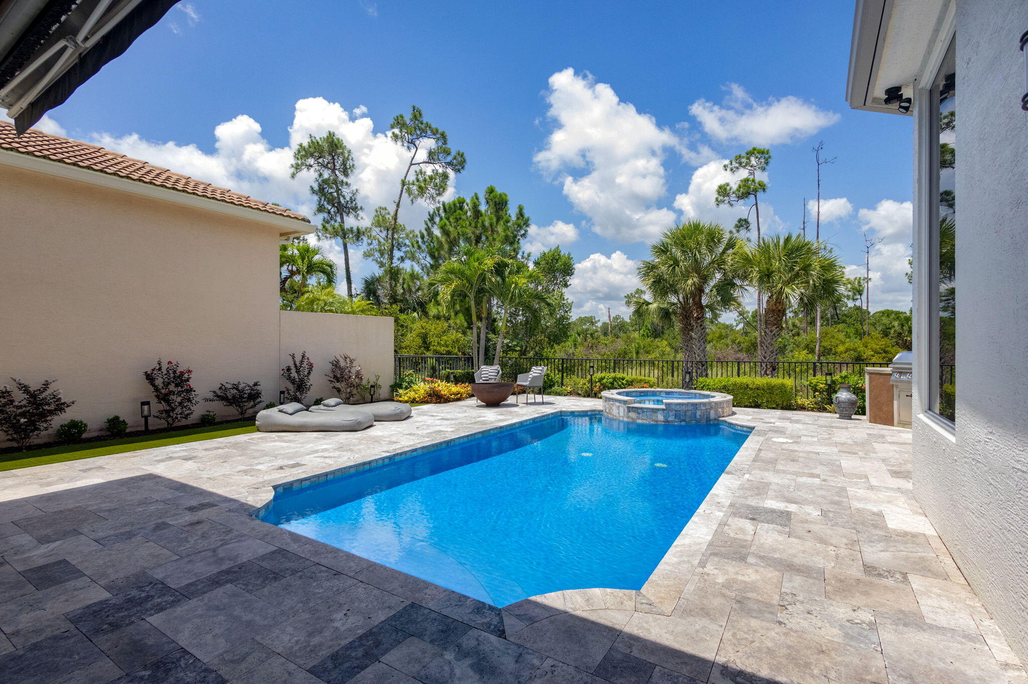 142 Porto Vecchio Way