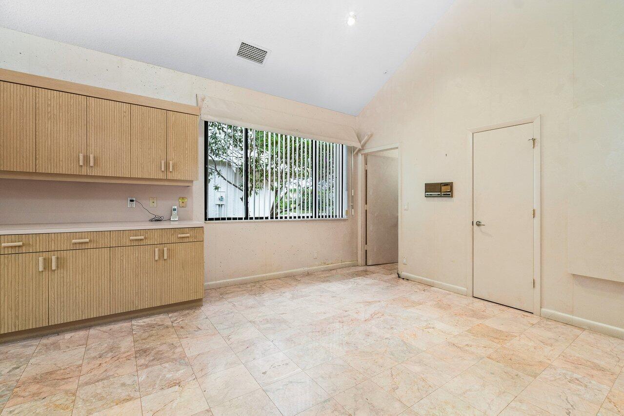 13885 Rivoli Drive