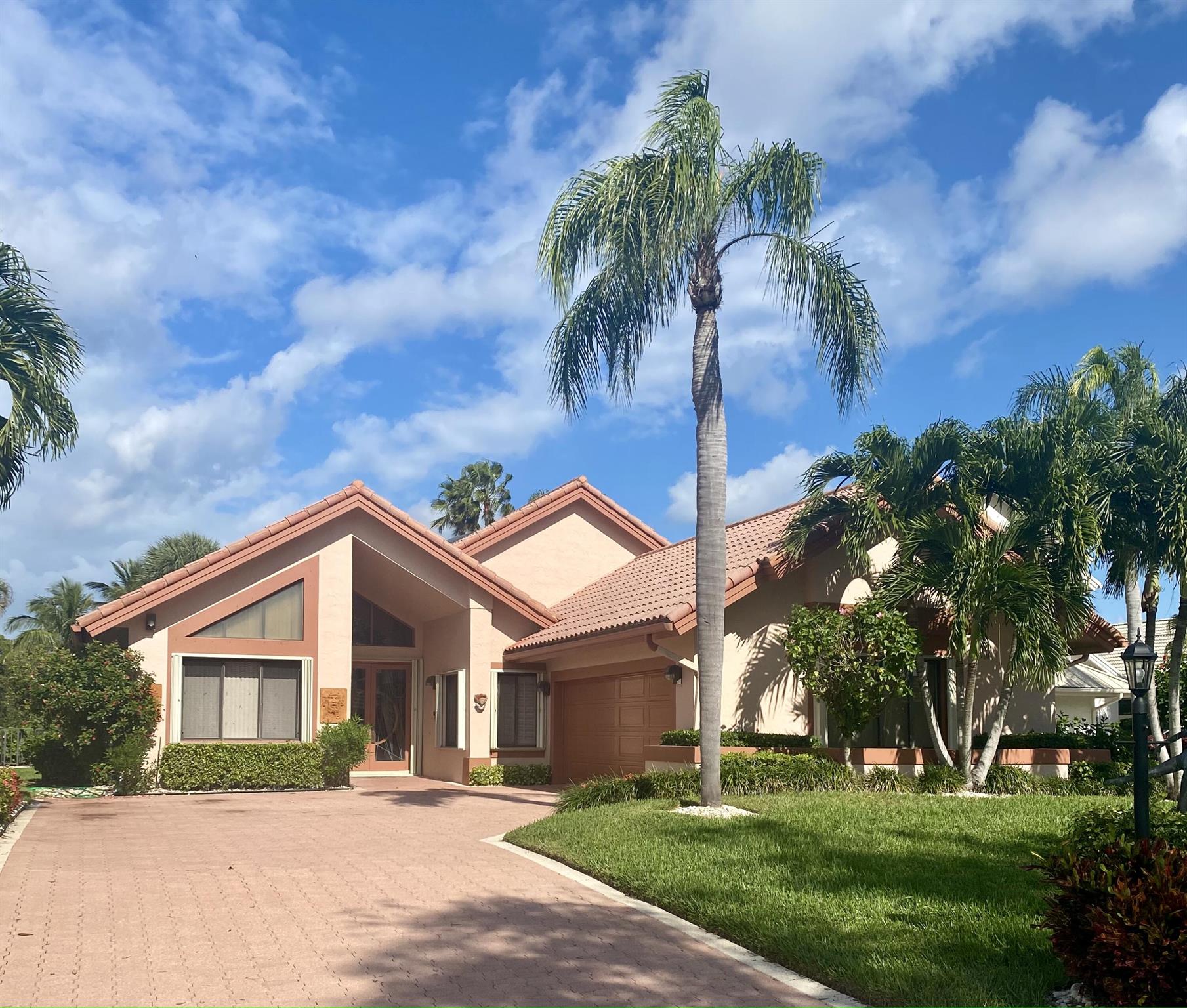 13885 Rivoli Drive