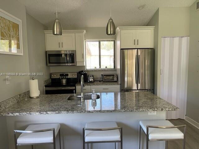 105 Club Drive Unit: 105