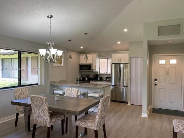 105 Club Drive Unit: 105