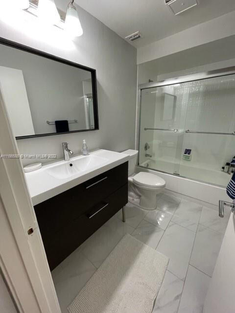 105 Club Drive Unit: 105