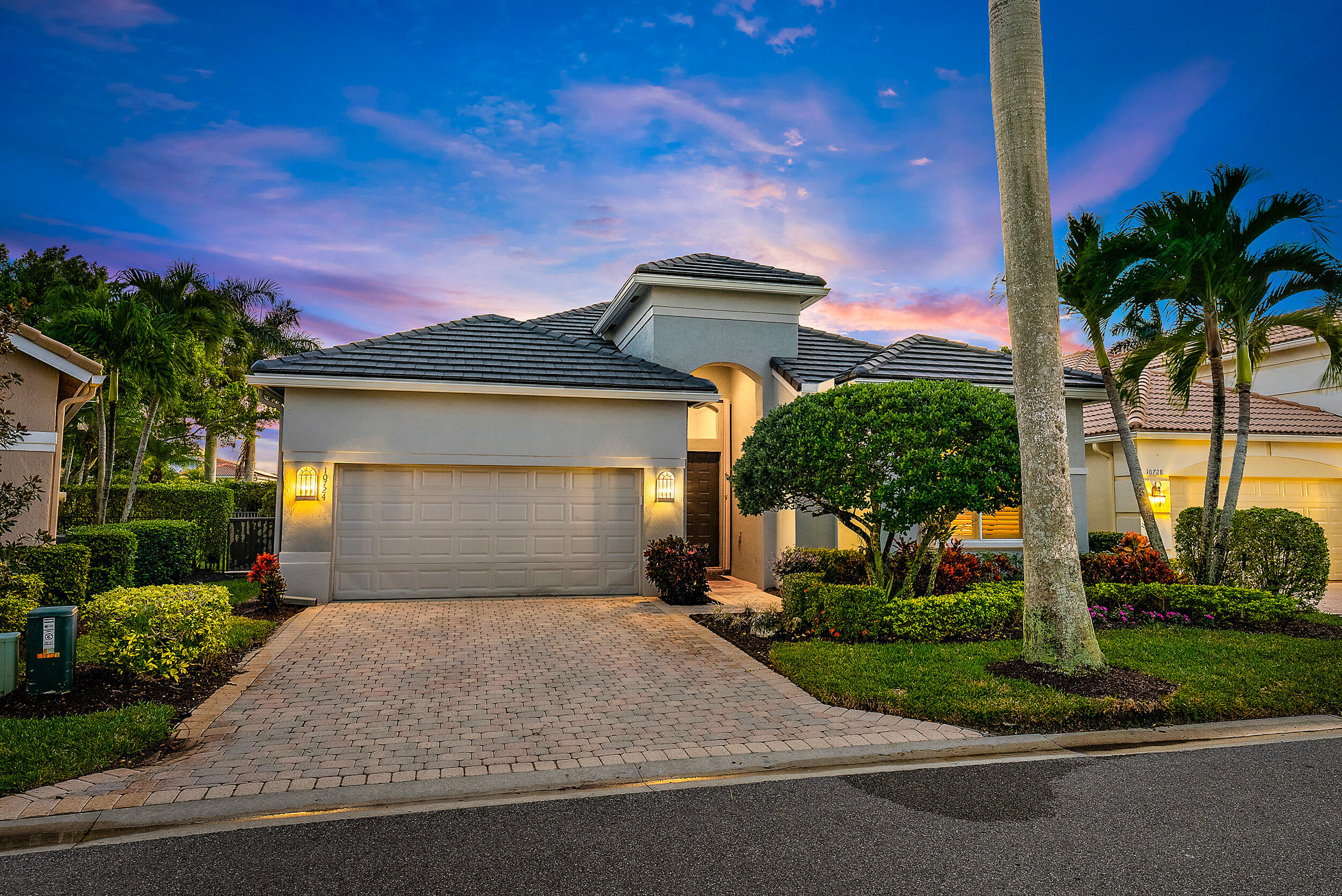 10724 Grande Boulevard