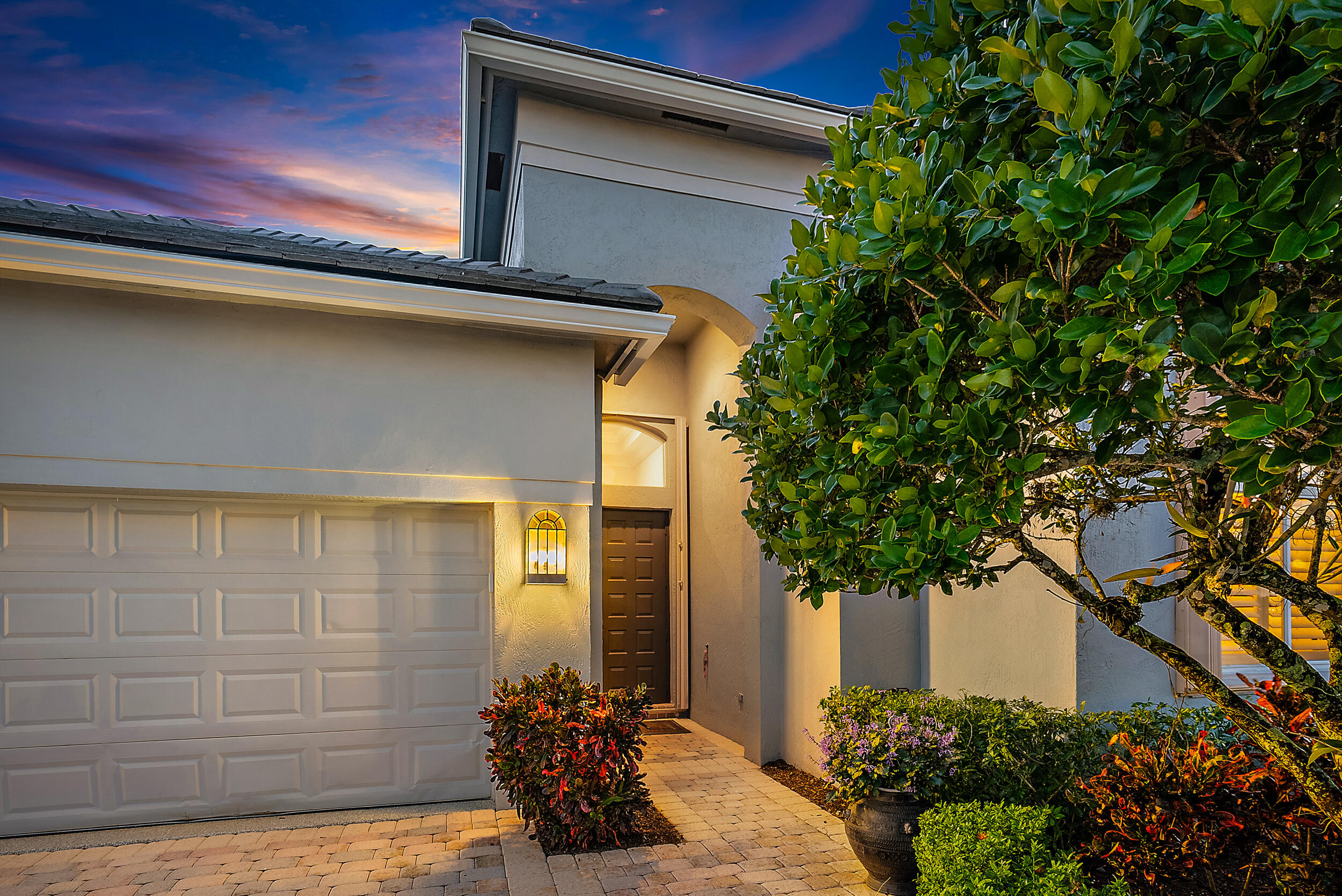 10724 Grande Boulevard