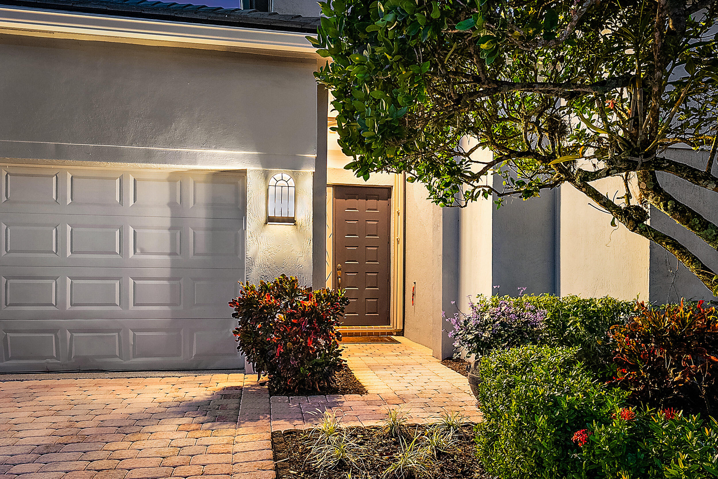 10724 Grande Boulevard