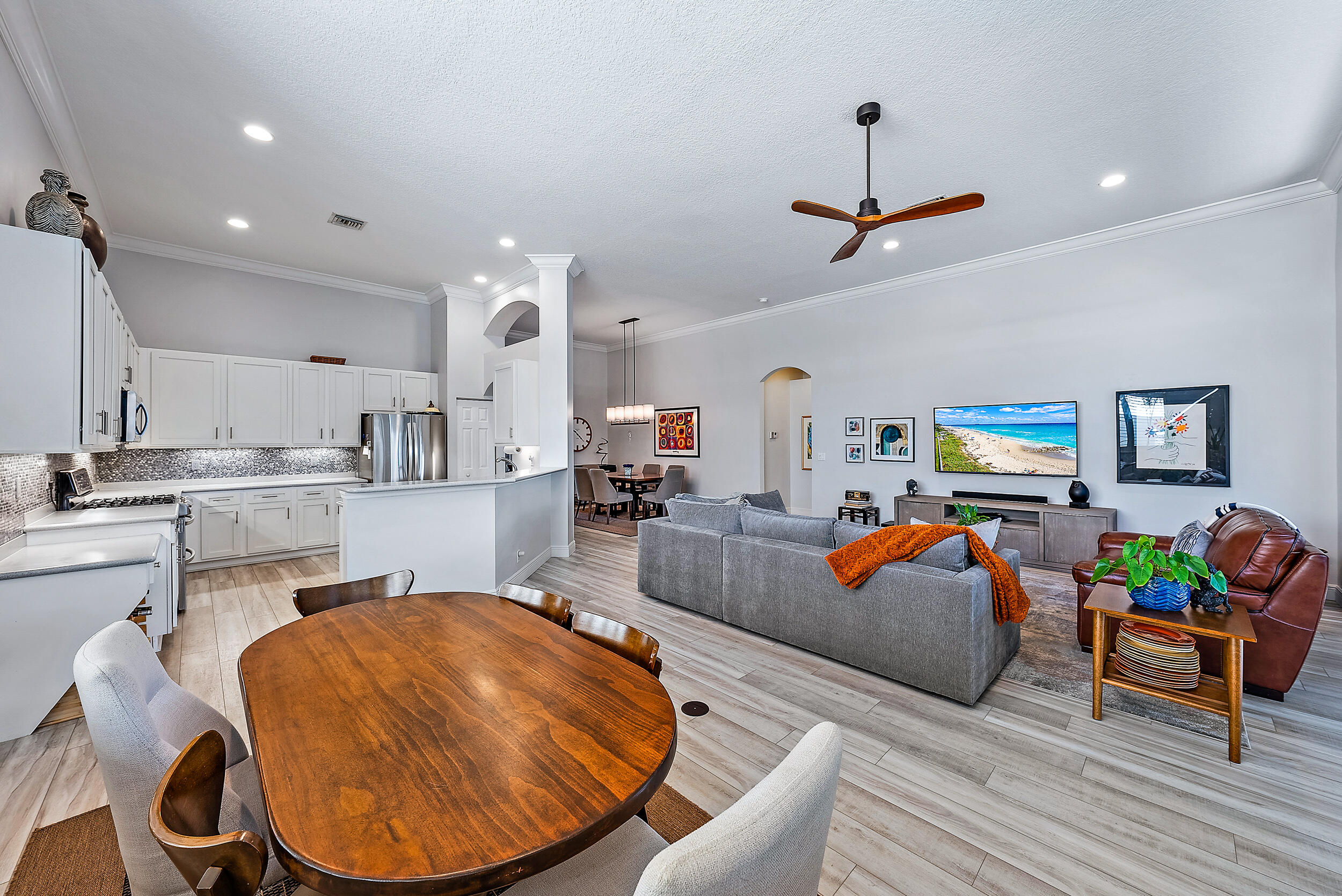 10724 Grande Boulevard