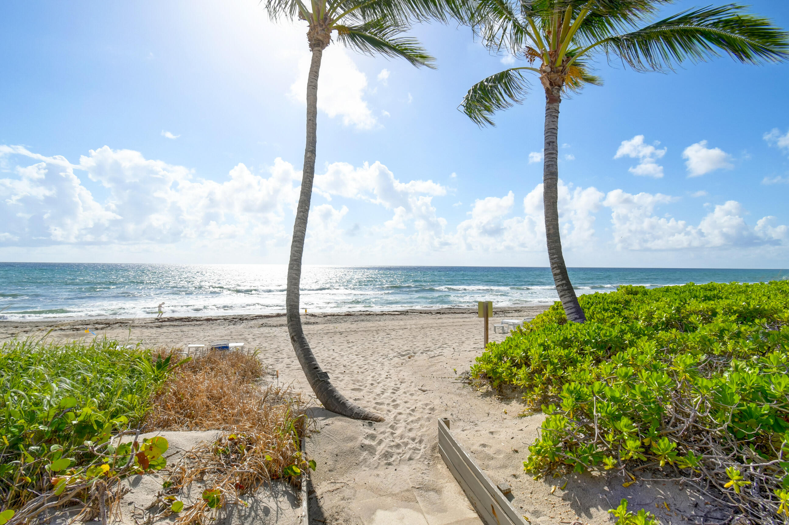 3221 S Ocean Boulevard 704