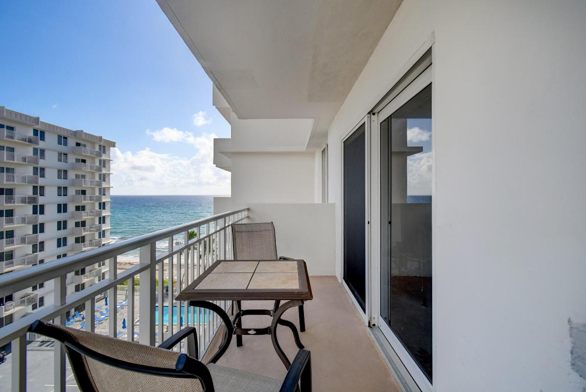 3221 S Ocean Boulevard 704