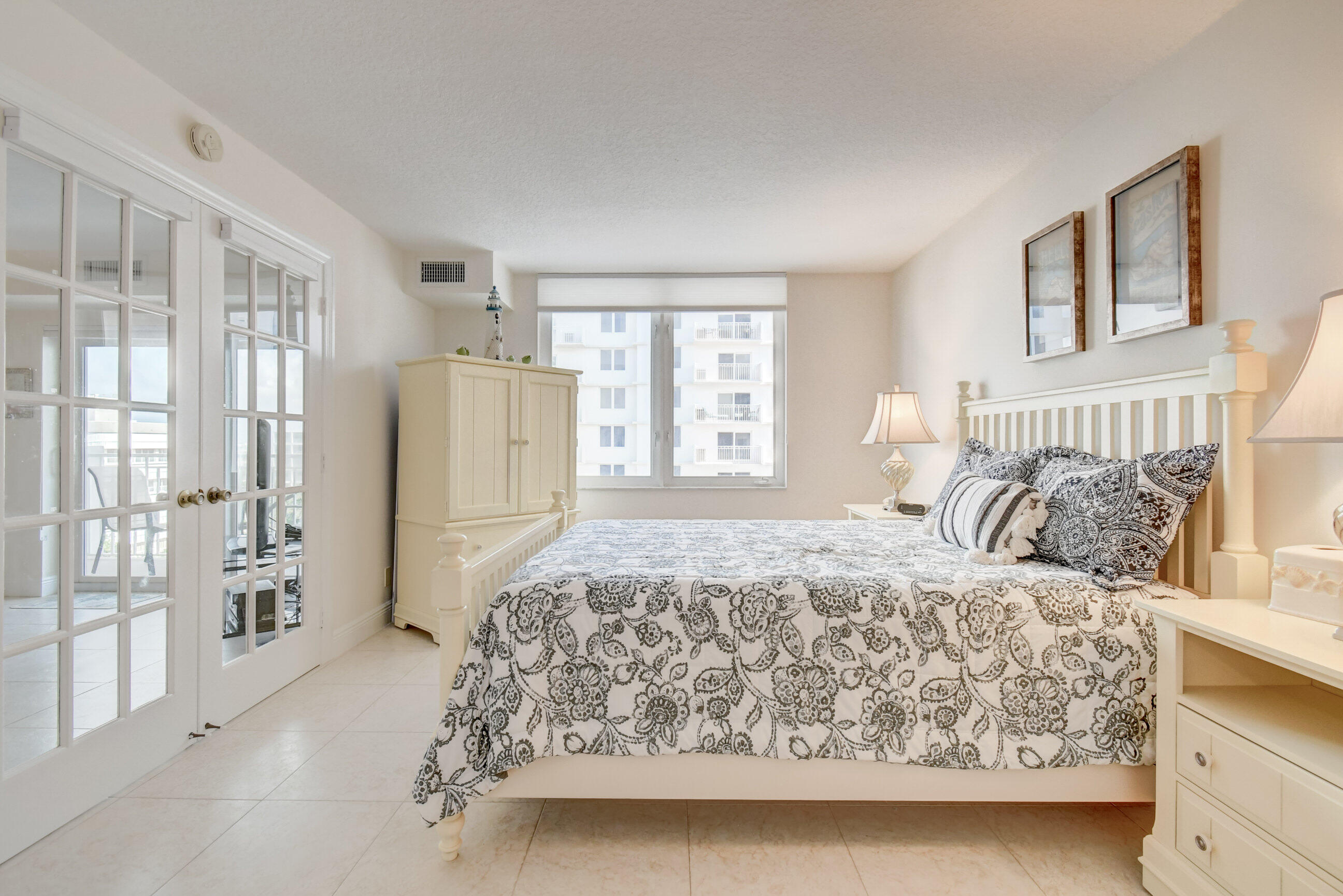 3221 S Ocean Boulevard 704