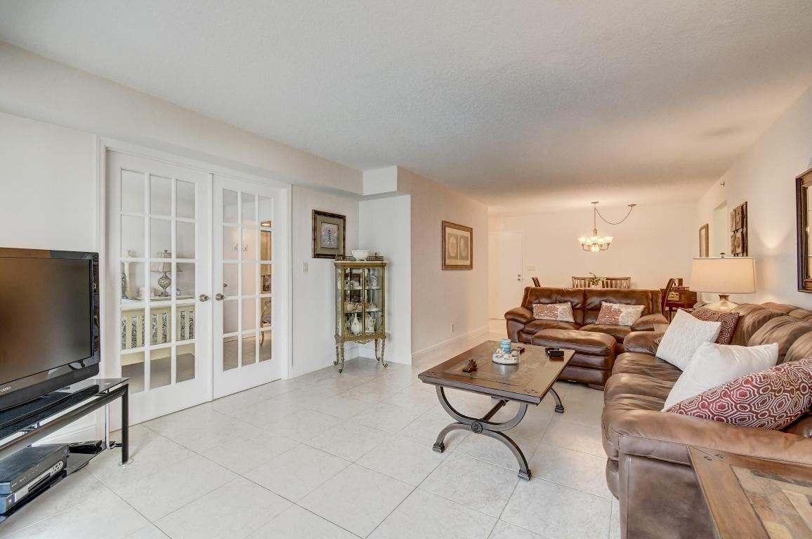 3221 S Ocean Boulevard 704