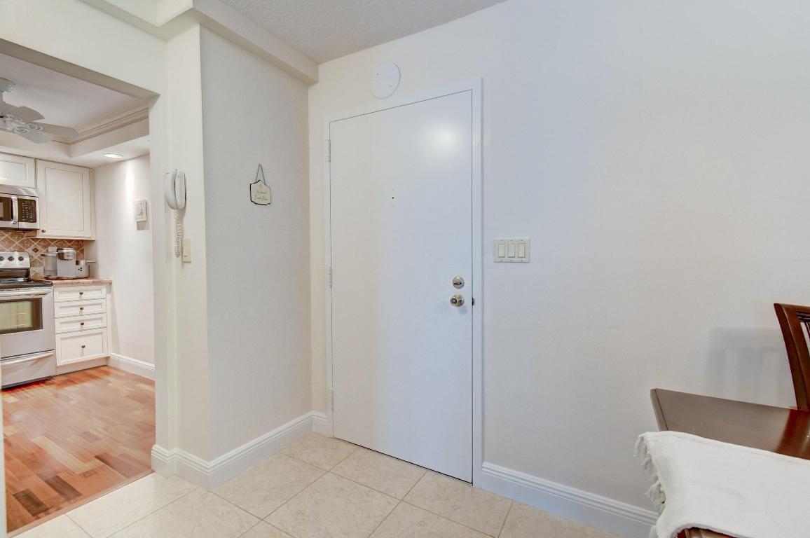 3221 S Ocean Boulevard 704