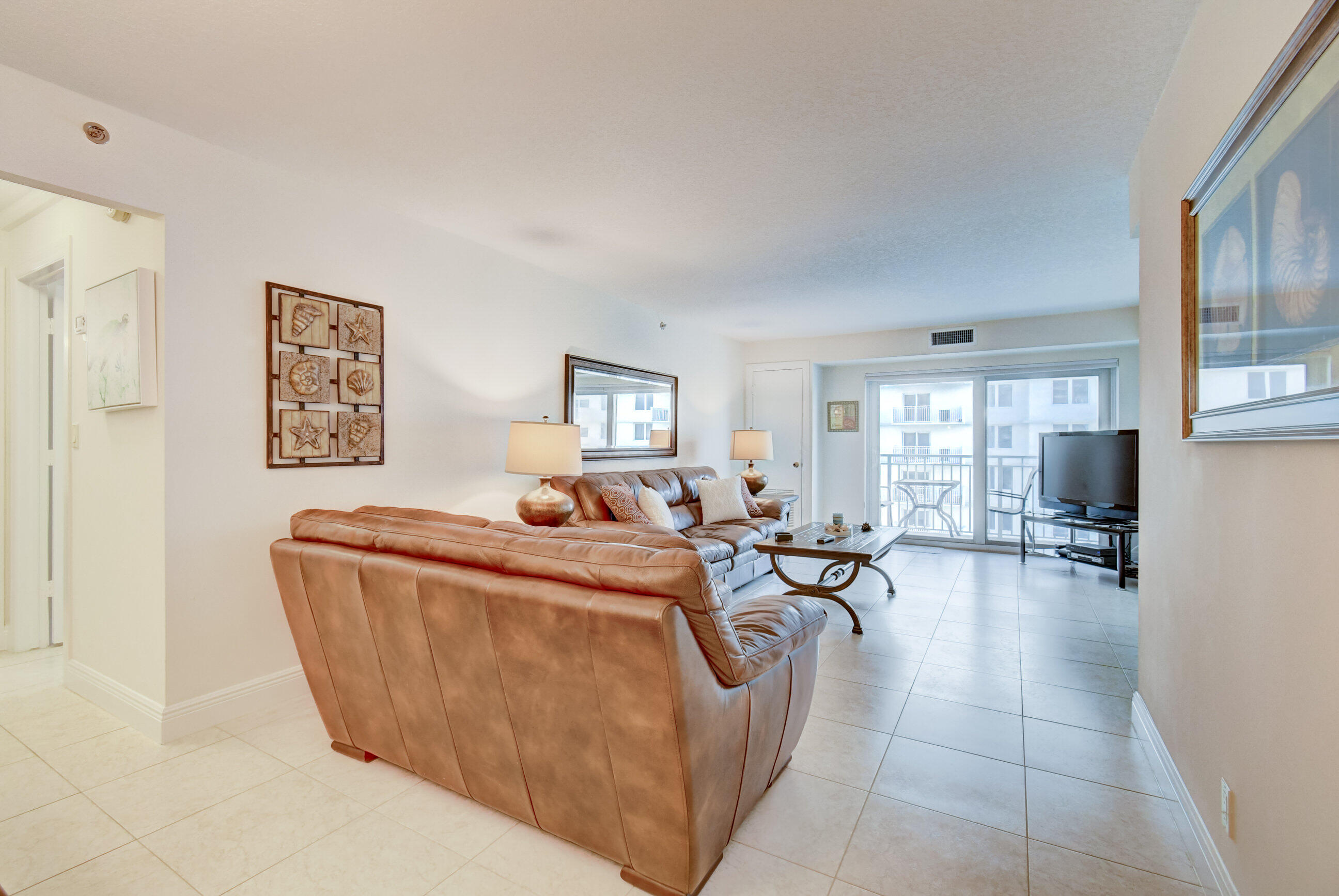 3221 S Ocean Boulevard 704
