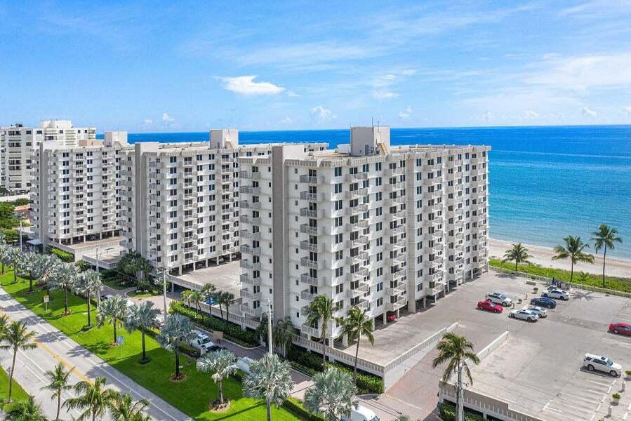 3221 S Ocean Boulevard 704