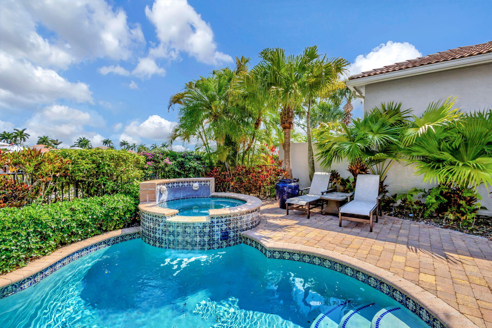161 Esperanza Way