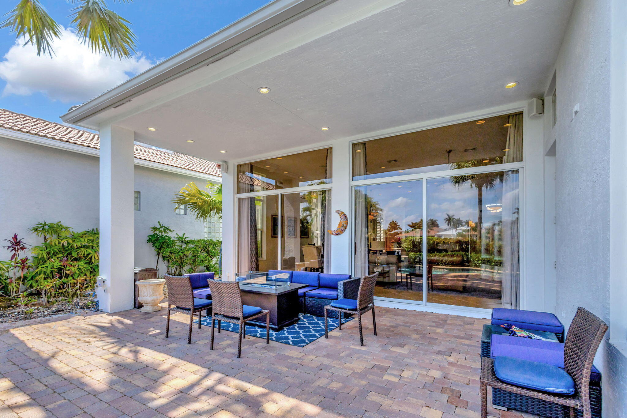 161 Esperanza Way